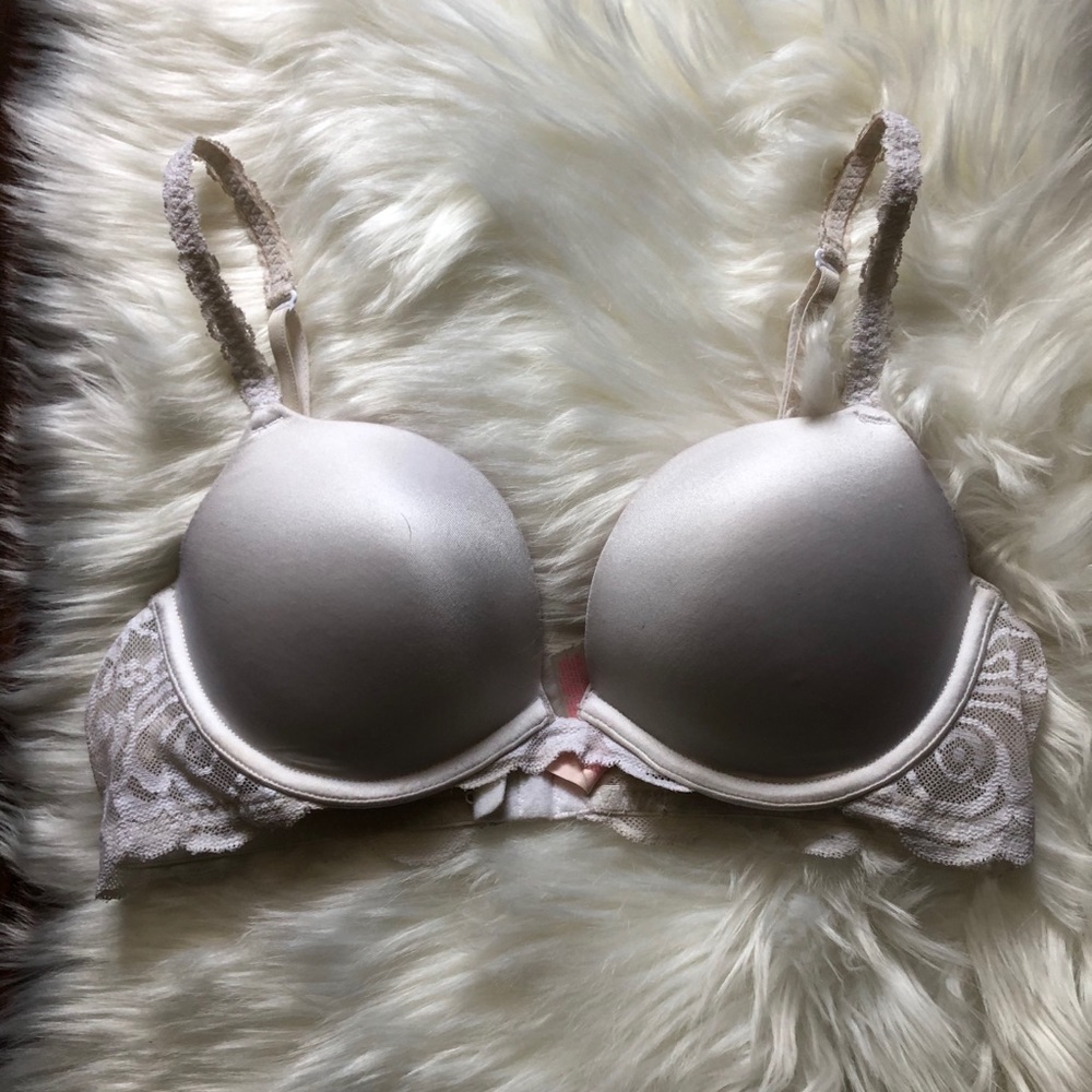 Victoria’s Secret Pink Bra - Picture 3 of 8